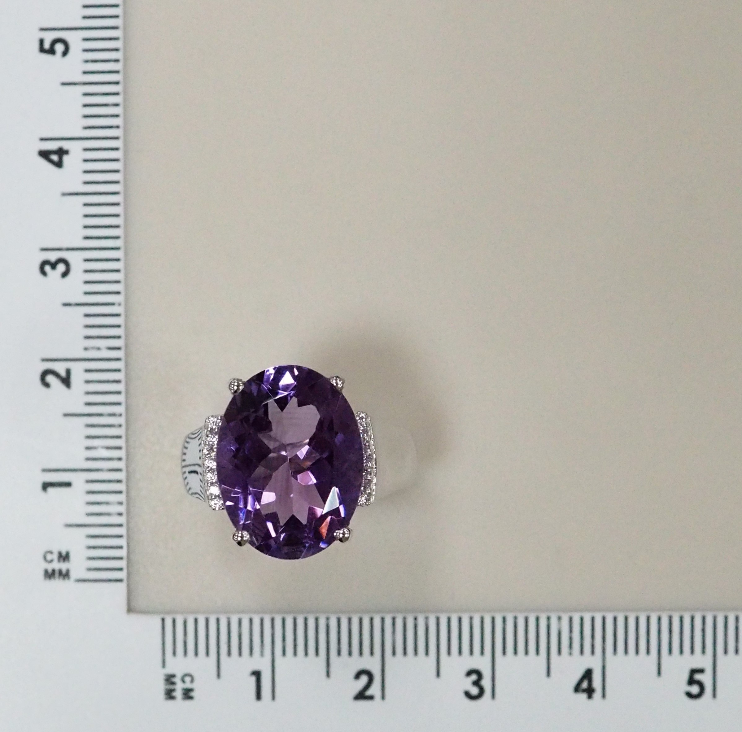 Серебряное кольцо с аметистом